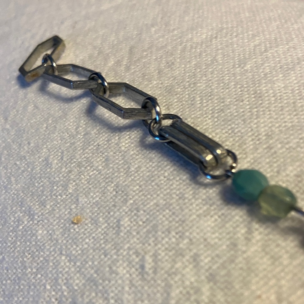 Anne Marie Chagnon Silver and Green adjustable Bracelet - Picture 4 of 5